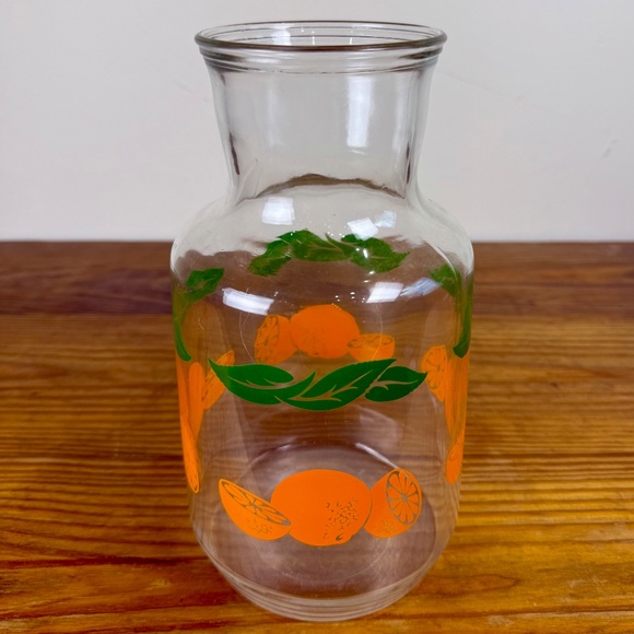 Vintage Anchor Hocking Juice Jug | Citrus Carafe with Oranges & Leaves | 1970s - Picture 13 of 15